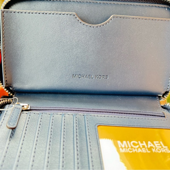 Michael Kors Jet Set Travel Multifunction Phone Wallet Light Denim - Picture 8 of 12